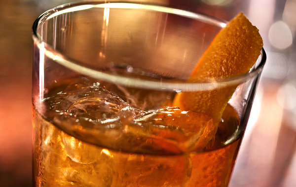 How Bartenders Use Liqueurs and Bitters - NYTimes.com
